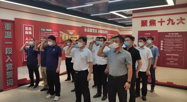 濟(jì)高項(xiàng)目辦、總監(jiān)辦聯(lián)合組織各參建單位參觀辛銳紀(jì)念館，開展黨建活動(dòng)