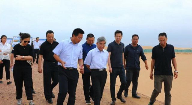 中國(guó)工程院院士鄭健龍等專(zhuān)家蒞臨烏瑪公路項(xiàng)目調(diào)研指導(dǎo)工作