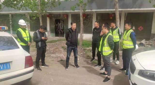 賈涵輝局長蒞臨棗莊市嶧城區(qū)X034平馮公路大修工程工程項目督導(dǎo)