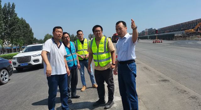 淄博市交通建設(shè)發(fā)展中心對(duì)S231張臺(tái)線進(jìn)行檢查