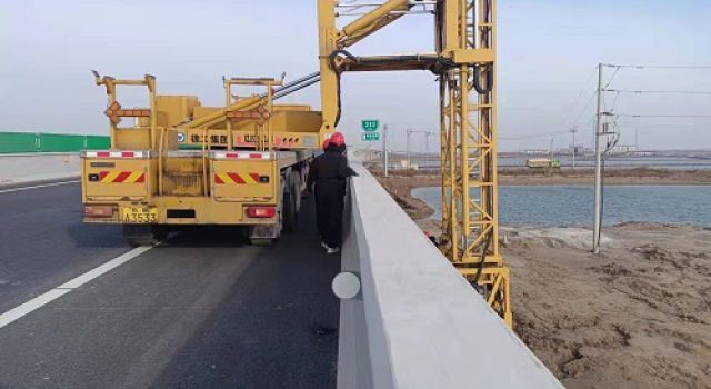 秦濱高速公路工程漳衛(wèi)新河特大橋進(jìn)行交工驗(yàn)收檢測(cè)