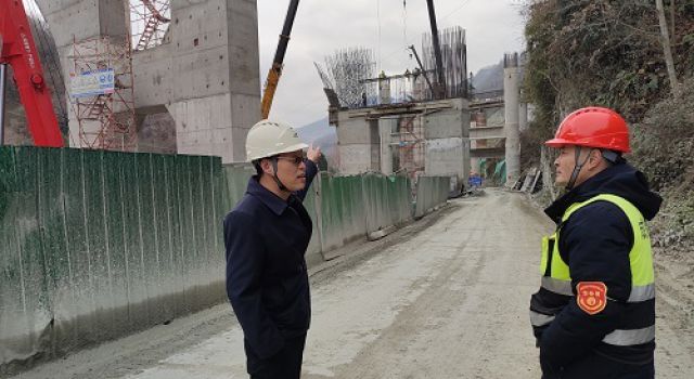四川九綿高速公路JL8總監(jiān)辦落實工地安全質(zhì)量自查活動