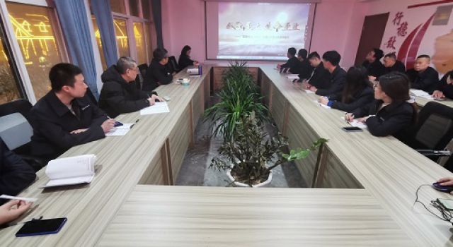 安羅高速項(xiàng)目組織觀看《應(yīng)急使命·2021》抗震救災(zāi)演習(xí)專題片