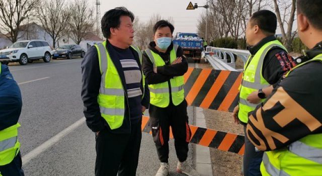 德州市S101濟德線公鐵并行路段交安設施提升工程總監(jiān)辦召開施工現場安全會議