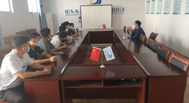 S231張臺線總監(jiān)辦與校企合作學(xué)校學(xué)生進(jìn)行座談