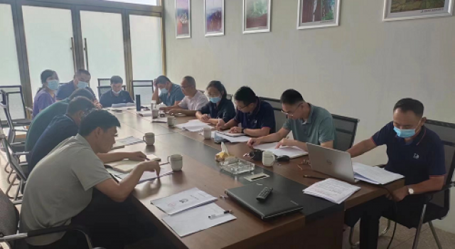 南沿海公路日鋼段高架工程總監(jiān)辦召開七月份月度總結(jié)會