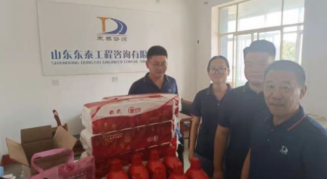 送清涼、送關(guān)愛、暖人心