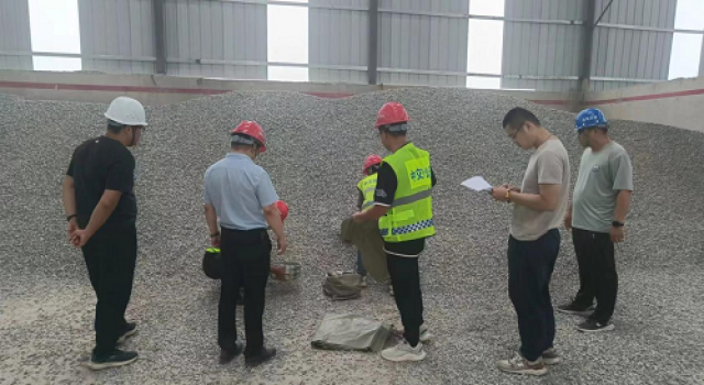 山東高速集團對臨臨高速南段進(jìn)行專項檢查