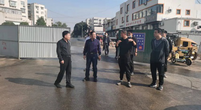 周村區(qū)耿區(qū)長帶隊檢查米河路工地安全生產(chǎn)