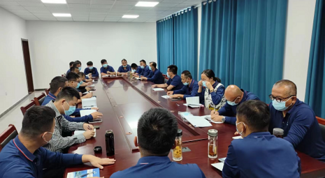 濟(jì)商高速菏澤段第二總監(jiān)辦召開(kāi)第一次內(nèi)部會(huì)議