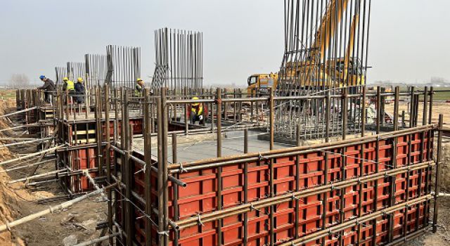 鄆鄄高速公路工程承臺(tái)首件順利完成