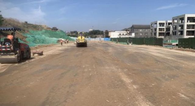 章丘區(qū)雙泉東路改建工程進(jìn)展報(bào)道