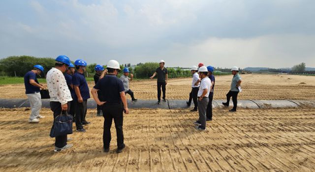 項目公司領(lǐng)導(dǎo)檢查調(diào)度濟商高速工程施工