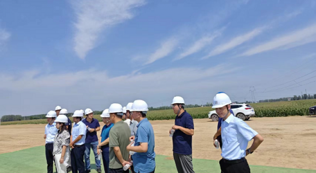 山東省交通廳安全生產(chǎn)診斷檢查組對鄆鄄高速公路1標(biāo)1分部檢查