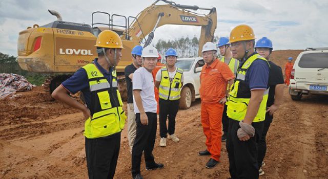 廣西橫欽高速JL4總監(jiān)辦對(duì)所轄工區(qū)進(jìn)行10月份綜合檢查