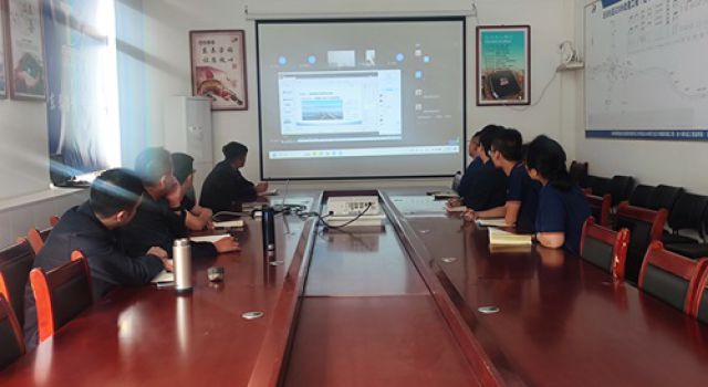 經(jīng)十路東延工程第一總監(jiān)辦組織收看長大橋梁建設(shè)前沿技術(shù)公益講座