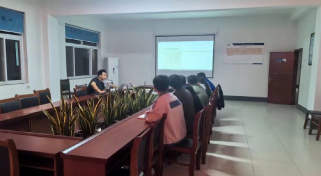 濟(jì)菏改擴(kuò)建一駐地辦組織召開評(píng)定資料整理專題會(huì)