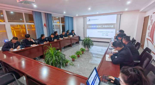 安羅高速第二總監(jiān)辦組織試驗檢測培訓(xùn)學(xué)習(xí)