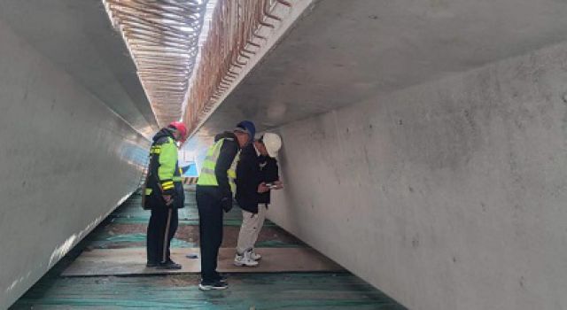 濟(jì)微高速項(xiàng)目公司委托第三方檢測(cè)單位對(duì)濟(jì)微一標(biāo)進(jìn)行實(shí)體質(zhì)量檢測(cè)