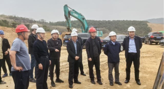 山東省日照市公路事業(yè)發(fā)展中心對董梁高速沈海高速至新泰段工程進(jìn)行督導(dǎo)檢查