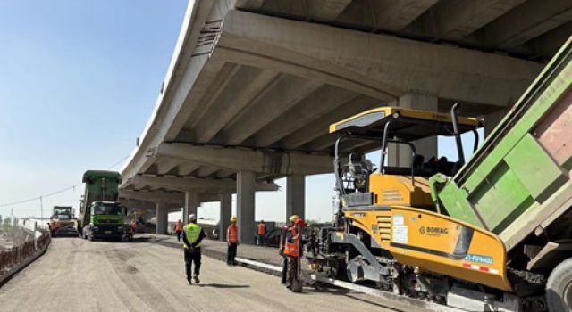 春光無(wú)限好、大干正當(dāng)時(shí)----淄博快速路--寶山路項(xiàng)目進(jìn)入大干熱潮