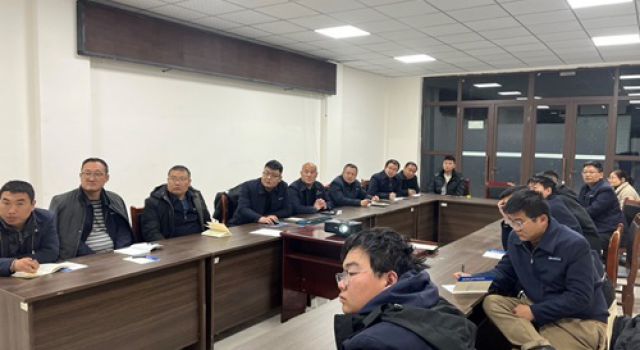 川藏公路G318提質(zhì)改造總監(jiān)辦組織20m預(yù)制梁板反向技術(shù)交底