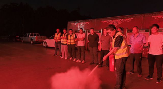 東泰咨詢G309青蘭線G228至S211段中修工程總監(jiān)辦開展安全消防及逃生演練