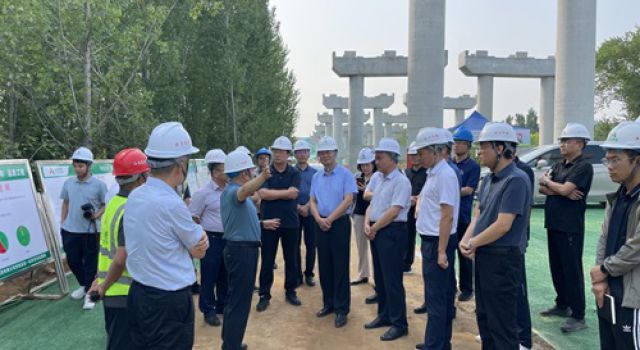 山東省交通運輸廳副廳長到濟微項目一標段調(diào)研指導(dǎo)工作