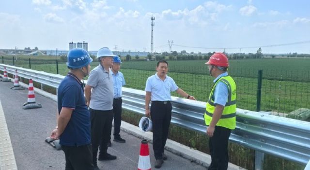 河南省綠色低碳示范驗(yàn)收組到許昌市繞城高速公路項(xiàng)目現(xiàn)場調(diào)研指導(dǎo)工作